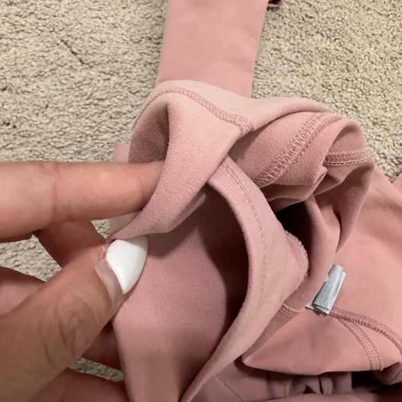 Fabletics Powerhold leggings in PINK - Picture 3 of 4